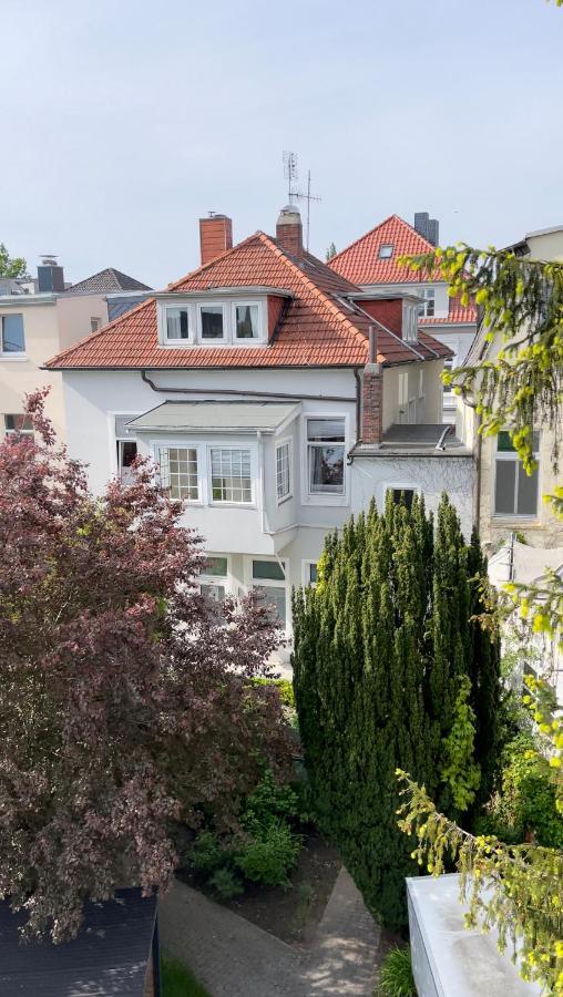 4ZKB Donnerschwee mit Erker nähe Bahnhof, zwei Badezimmer und Parkplätze Oldenburg Exterior foto